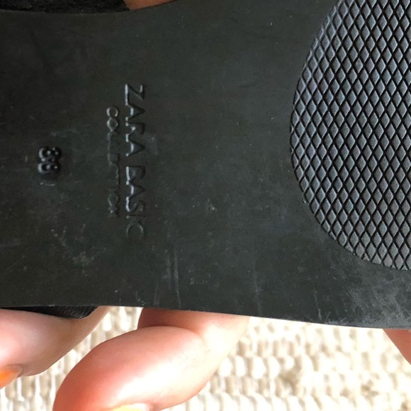 Zara Black Gold Sandal - Picture 4 of 4